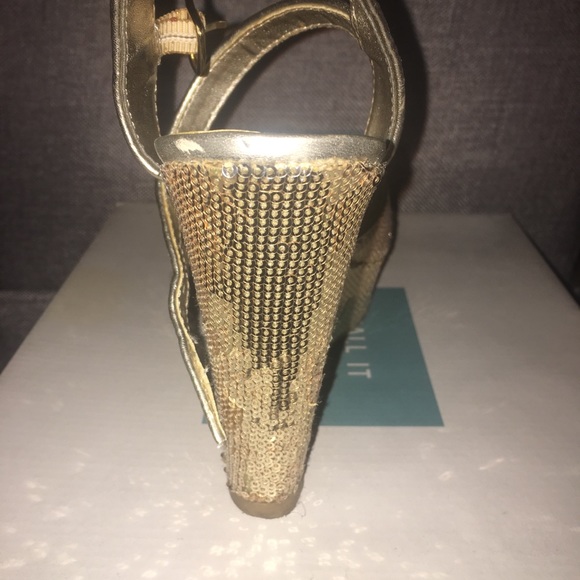 Gold wedges - Picture 4 of 4